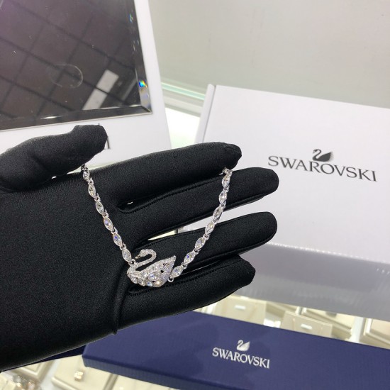 Swarovski Crystal Swan Bracelet White