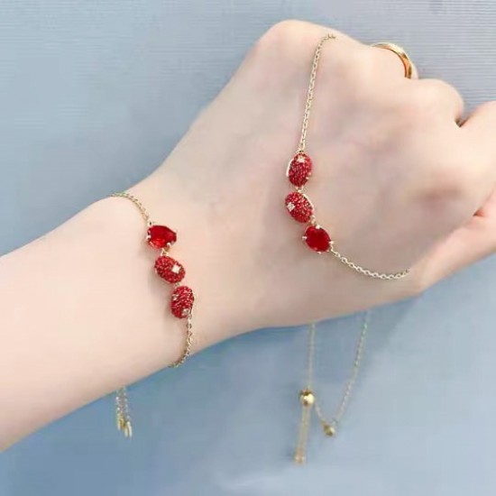 Swarovski Cariti Bracelet Red Bean Red Gold Tone Plated 5634713