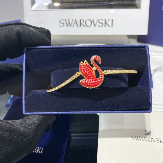 Swarovski Iconic Swan Bangle Swan Red Gold Tone Plated 5649774