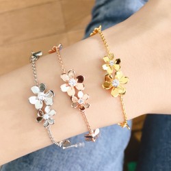 Van Cleef & Arpels Frivole Of Gold And Silver/Rose Gold VCA Bracelets 5 Flowers 