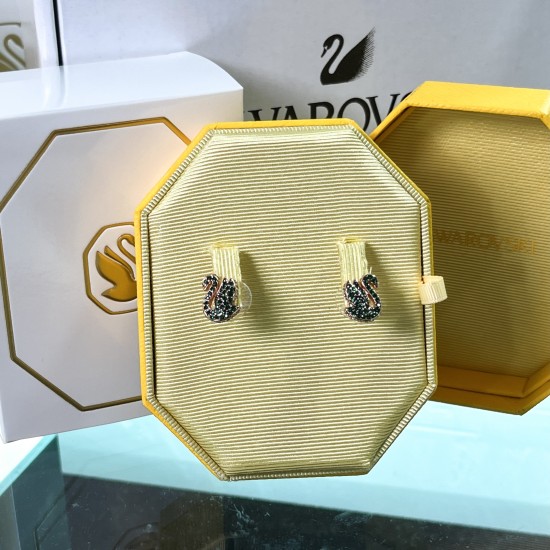 Swarovski Iconic Swan stud Earrings Swan Green Rose Gold Tone Plated 5650063