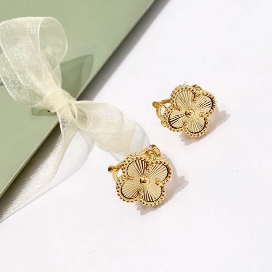 Van Cleef & Arpels Sweet Alhambra Of Gold VCA Earrings