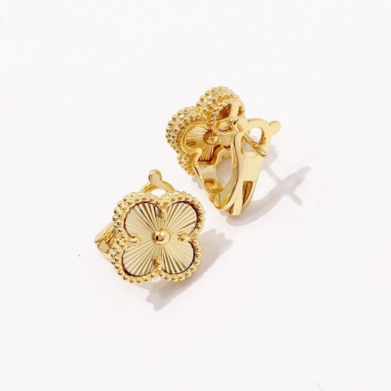 Van Cleef & Arpels Sweet Alhambra Of Gold VCA Earrings