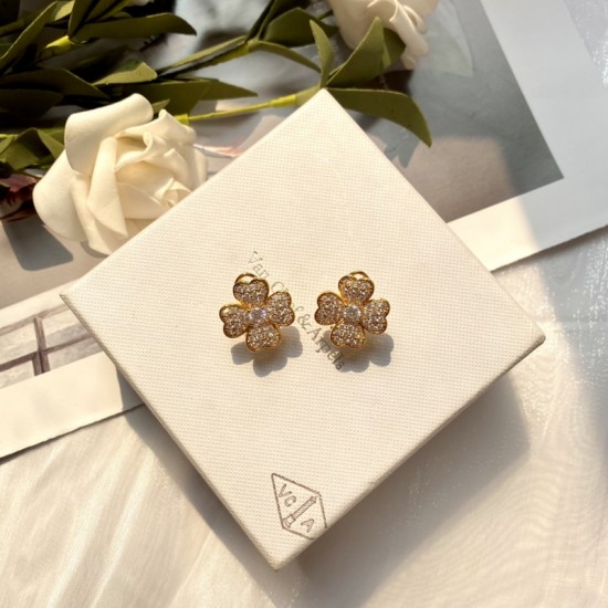 Van Cleef & Arpels Sweet Alhambra Rose Gold VCA Earrings Gold 3 Colors