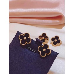 Van Cleef & Arpels Vintage Alhambra Gold Black Earrings 