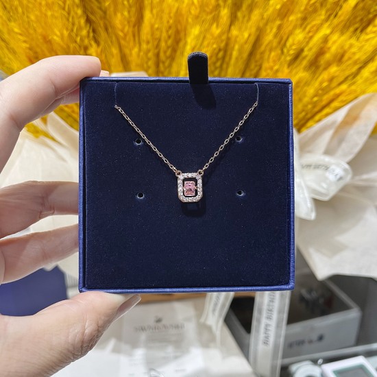 Swarovski Millenia Necklace Square Pink