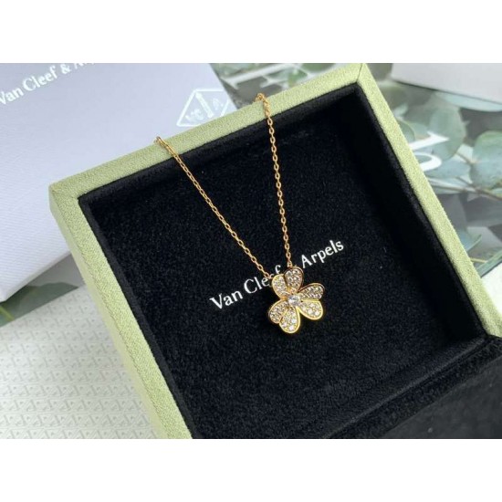 Van Cleef & Arpels Frivole Of Rose Gold VCA Necklaces Gold