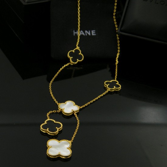 Van Cleef & Arpels Magic Alhambra VCA Necklaces White Black 6 Flowers