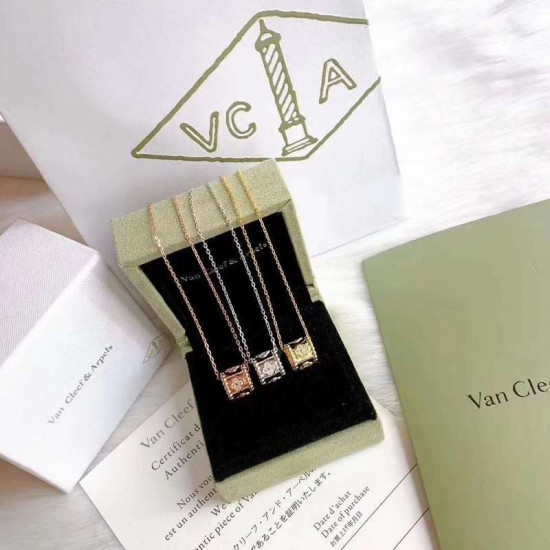 Van Cleef & Arpels Perlee Of Rose Gold/VCA Necklaces Gold Silver 3 Colors