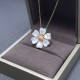 Van Cleef & Arpels Rose De Noel Of Gold/VCA Necklaces Rose Gold