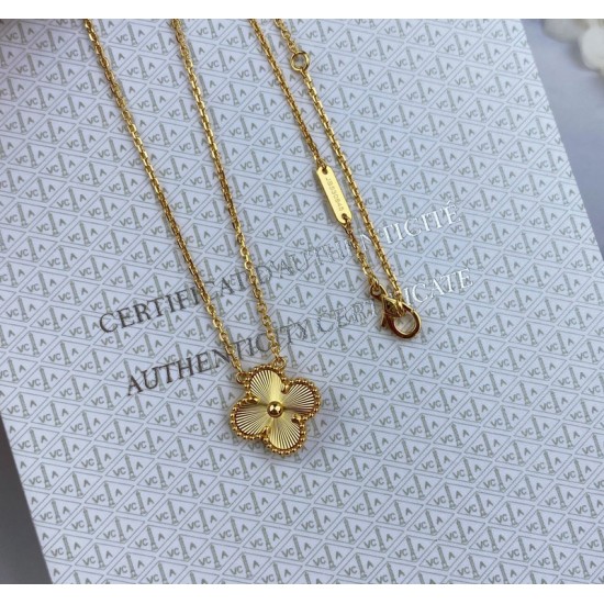 Van Cleef & Arpels Vintage Alhambra Of Rose Gold/VCA Necklaces