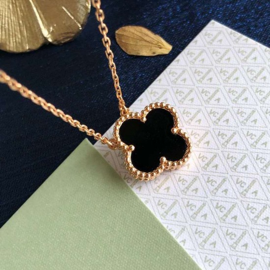 Van Cleef & Arpels Vintage Alhambra Of Rose Gold VCA Necklaces Black