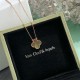 Van Cleef & Arpels Vintage Alhambra Of Rose Gold/VCA Necklaces Green