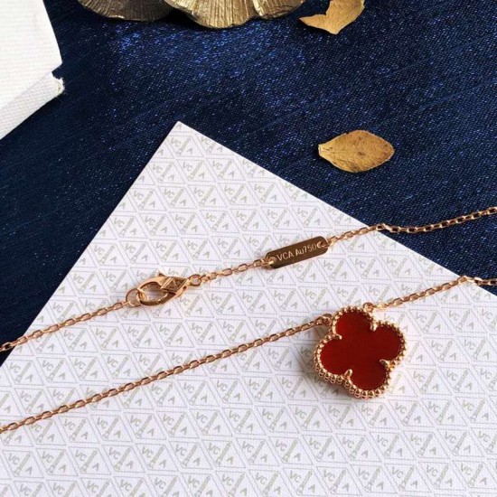 Van Cleef & Arpels Vintage Alhambra Of Rose Gold VCA Necklaces Red