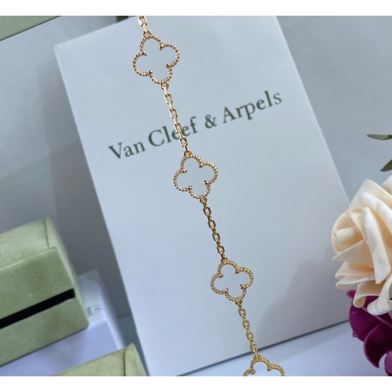 Van Cleef & Arpels Vintage Alhambra Rose Gold Of VCA Necklaces 5 Flowers