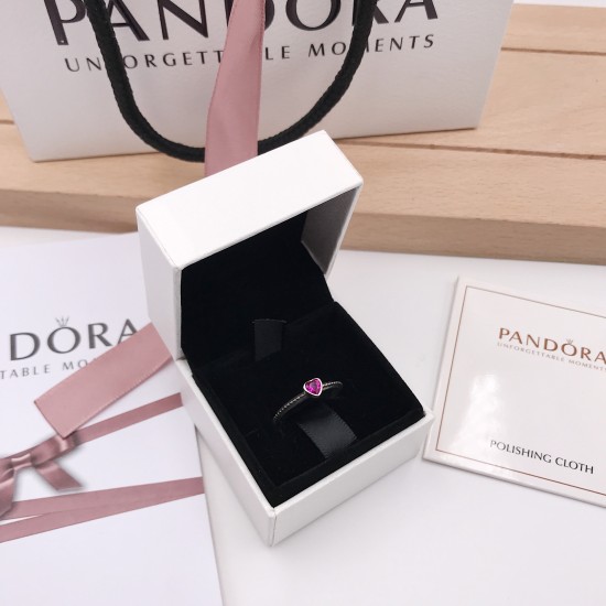 Pandora Sparkling Red Heart Ring 196574CZRMX