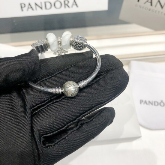 Pandora Bangle Sterling Silver 20082716