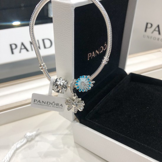 Pandora Bangle Sterling Silver Blue 20082719