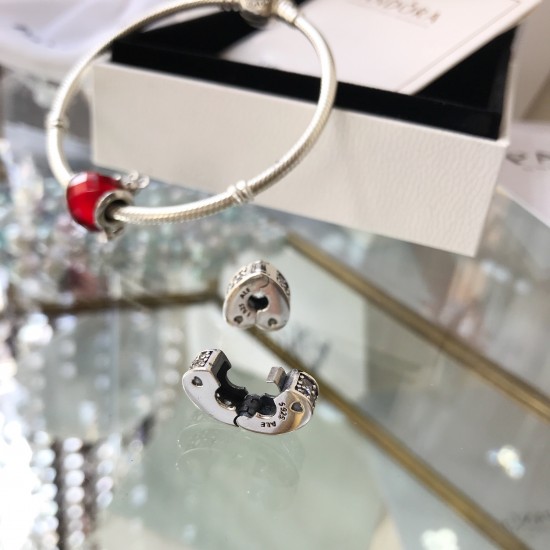 Pandora Disney Mickey Bangle Sterling Silver