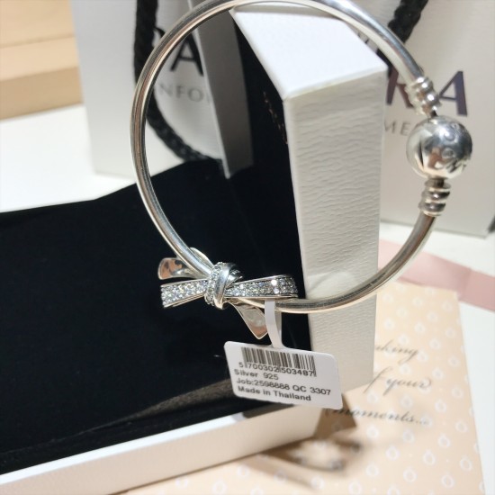 Pandora Gorgeous Bow Bangle Sterling Silver