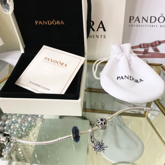 Pandora Snowflakes Cat Eye Bangle Sterling Silver