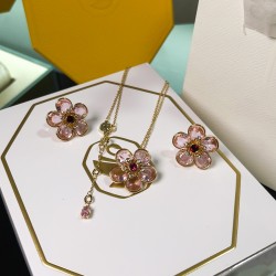 Swarovski Florere Pendant 5657875 Flower Pink Gold Tone Plated Necklace