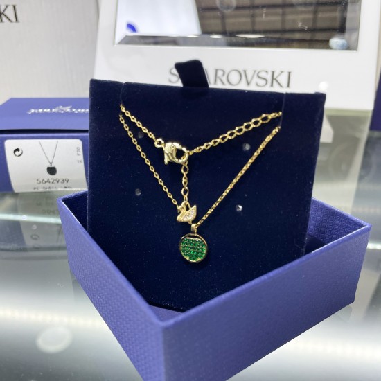 Swarovski Ginger Pendant 5642939 Green Gold Tone Necklace