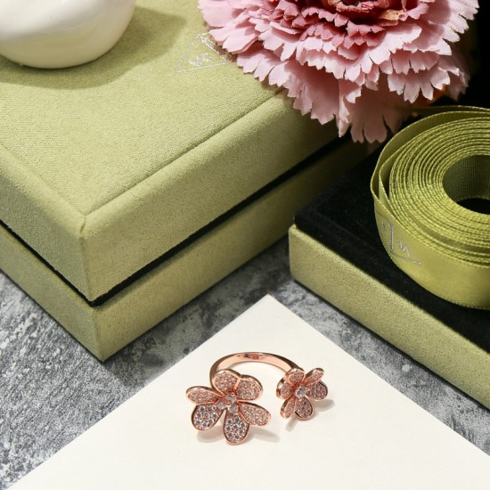 Van Cleef & Arpels Frivole Of Rose Gold/Silver/Yellow Gold VCA Rings