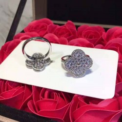 Van Cleef & Arpels Sweet Alhambra Of Silver VCA Rings 