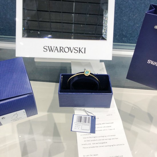 Swarovski Outstanding Bangle 5455032 5.9CMx4.5CM