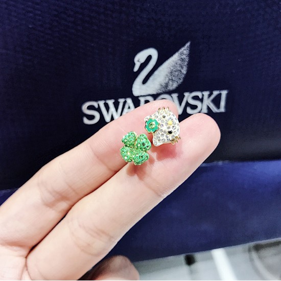 Swarovski Hello Kitty Earrings 5353477