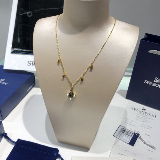 Swarovski Lucky Goddess Necklace 5451303