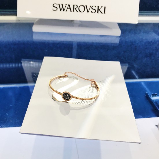 Swarovski Oxygen Bangle 5470970