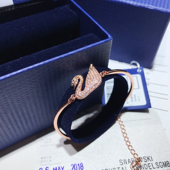 Swarovski Swan Bangle 5142752