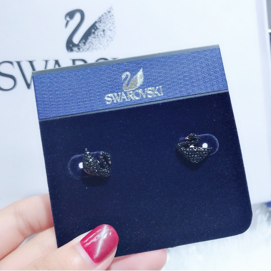 Swarovski Iconic Swan Earrings 5351805