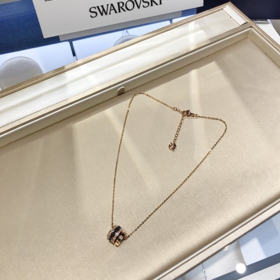 Swarovski Hint Pendant 5353666