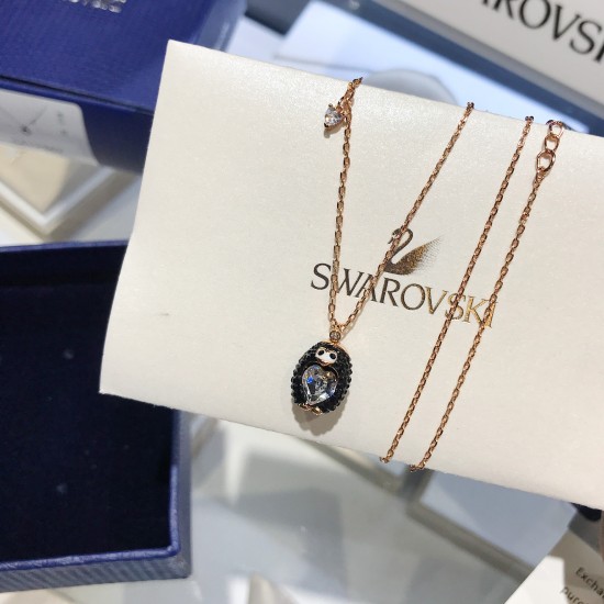 Swarovski Little Penguin Pendant 5412367