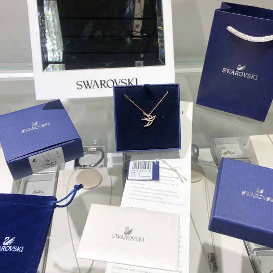 Swarovski Love Swallow Necklace 5562271