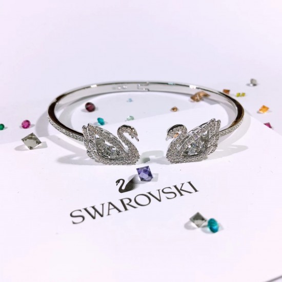 Swarovski Dancing Swan Bangle 125 Anniversary 5520713 5.6CMx4.6CM