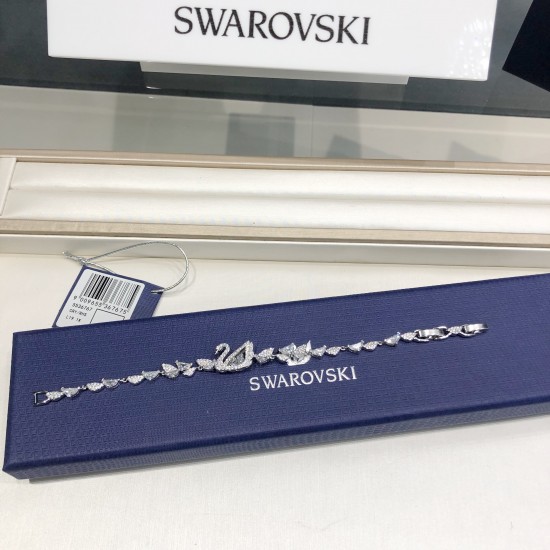 Swarovski Dancing Swan Bracelet 5536767 16CM