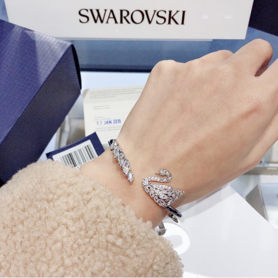 Swarovski Swan Lake Bangle 5231330