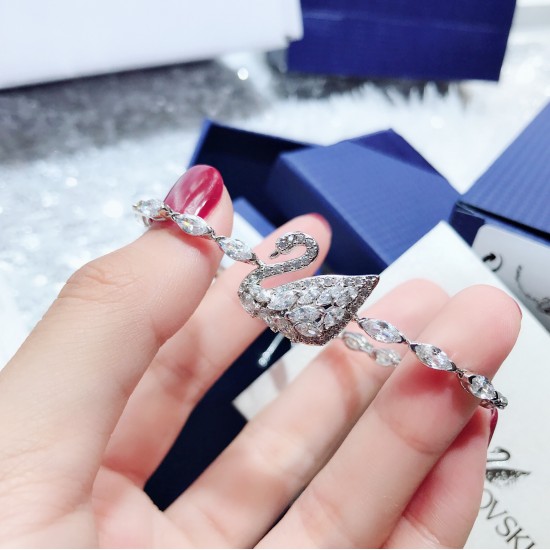 Swarovski Swan Lake Bracelet 5379947