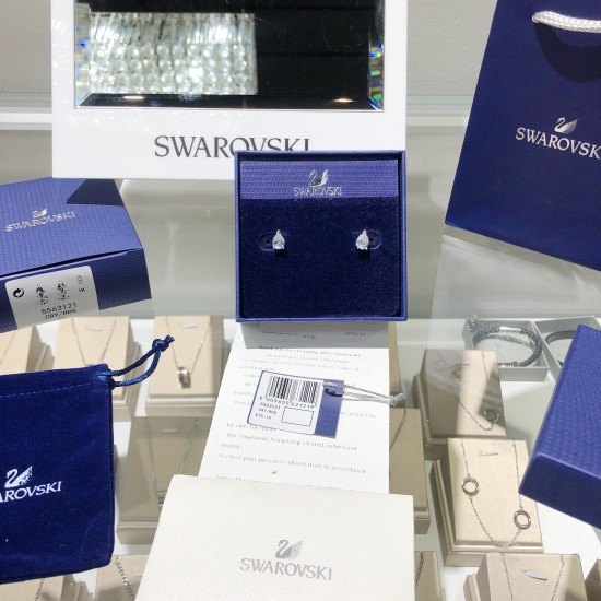 Swarovski Attract Earrings 5563121 0.9cmx0.5cm