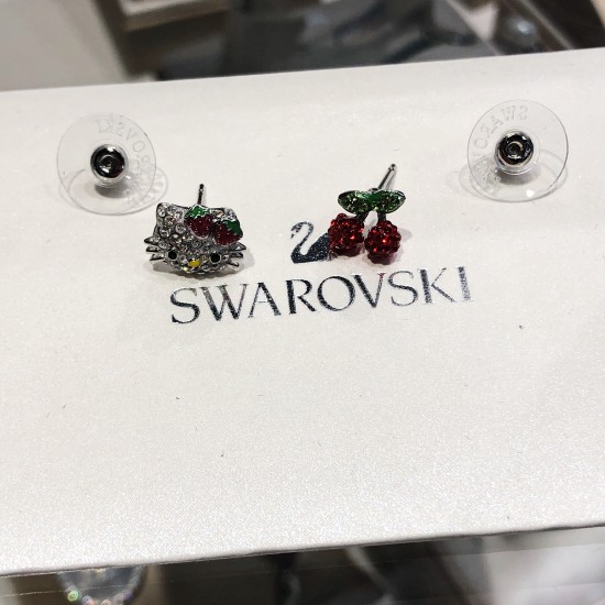 Swarovski Hello Kitty Earrings 5368973