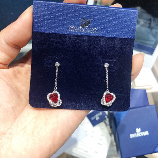 Swarovski Outstanding Earrings 5462581