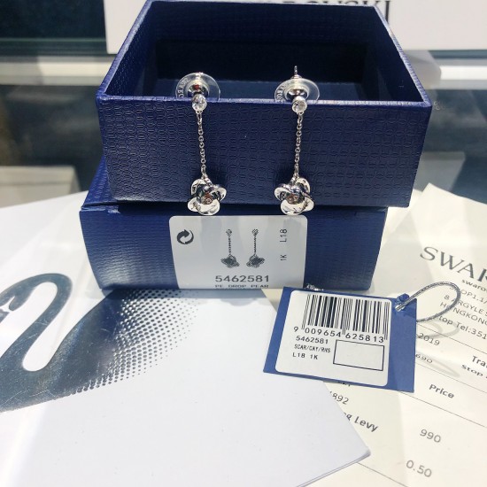 Swarovski Outstanding Earrings 5462581