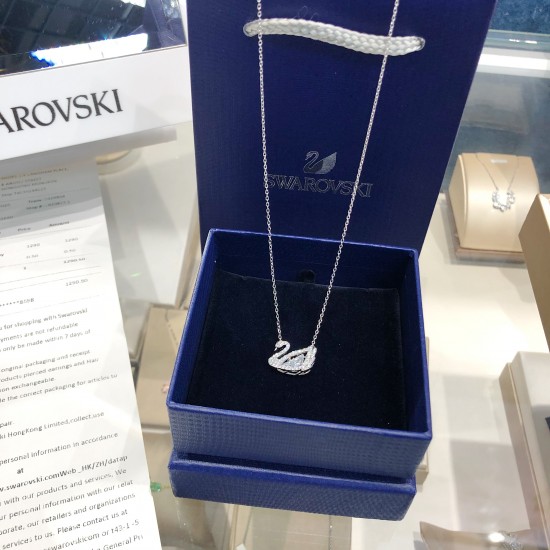 Swarovski Dancing Swan Necklace 5514421