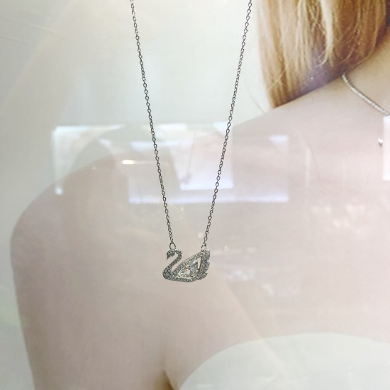 Swarovski Dancing Swan Necklace 5514421