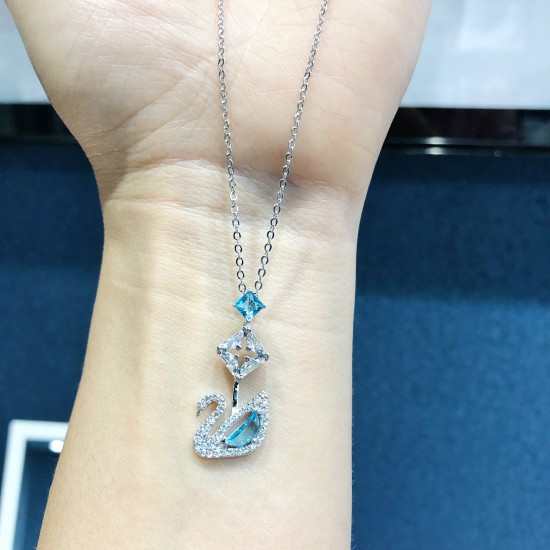 Swarovski Dazzling Swan 125 Anniversary Necklace 5530625