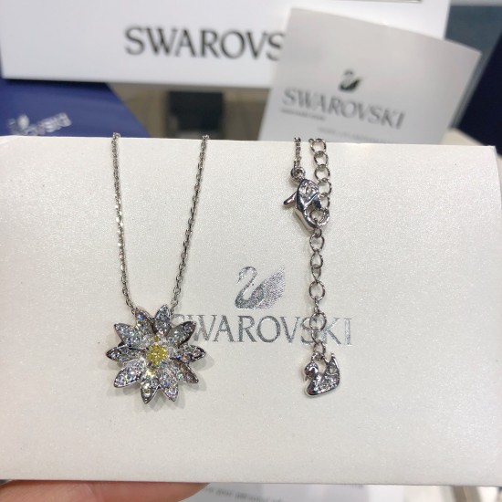 Swarovski Eternal Flower Pendant 5512662